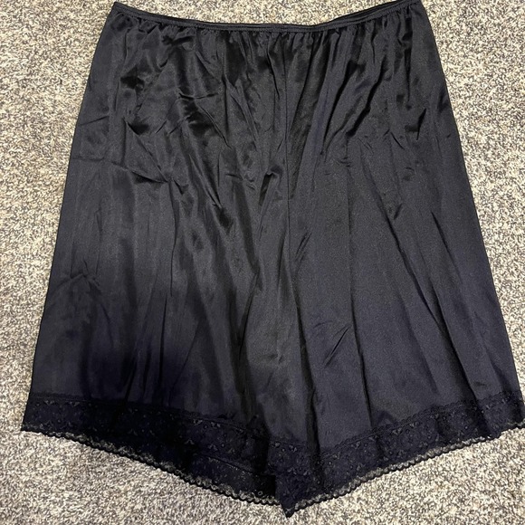 Vanity Fair Other - Vanity Fair Split Slip Shorts Womens XL Black Nylon Lace Trim Lingerie Underwear
